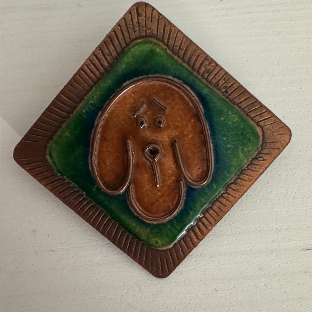 Doggie Copper Brooch in Green and Brown Artisan Made in Finland - Picture 2 of 4